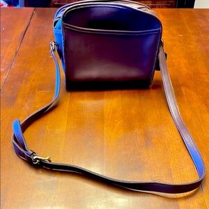 Coach Shoulder Bag, Brown. Like New.